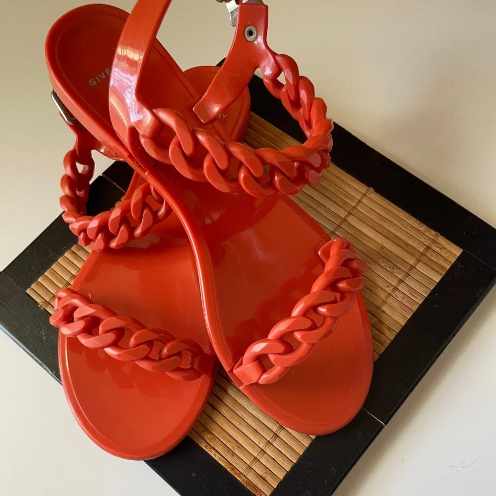 Givenchy Orange Jelly Rope Flat Sandals Size 6.5.        0060 - Picture 2 of 4